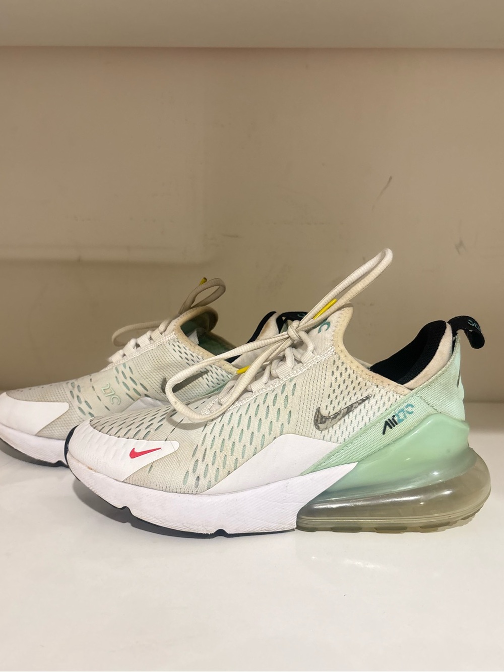 Nike Air Max 270 Women’s Size US 8